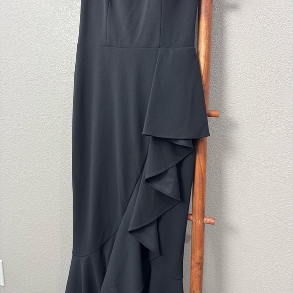 Betsy & Adam Black Ruffle Off-Shoulder Mermaid Gown Black Sz 6 - Picture 4 of 16